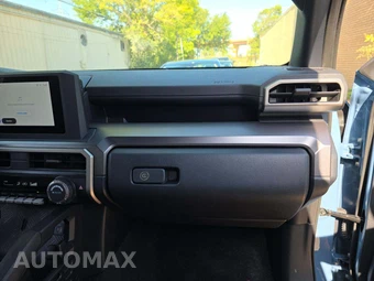 2026 Toyota 4Runner SR5 - miniatura 19