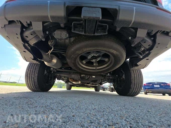 2026 Toyota 4Runner SR5 - miniatura 13