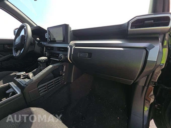 2026 Toyota 4Runner SR5 - miniatura 17