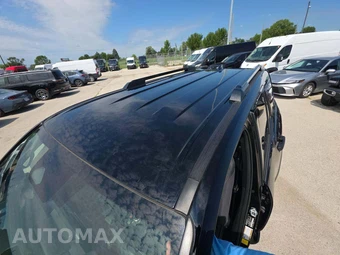 2026 Toyota 4Runner SR5 - miniatura 9
