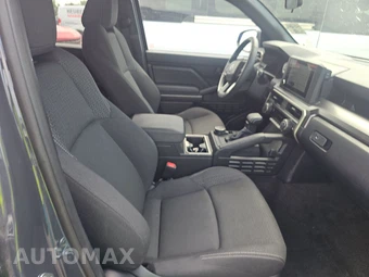 2026 Toyota 4Runner SR5 - miniatura 8