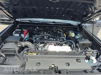 2026 Toyota 4Runner SR5 - miniatura 22