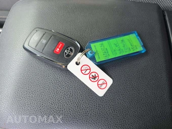 2026 Toyota 4Runner TRD Off Road - miniatura 8