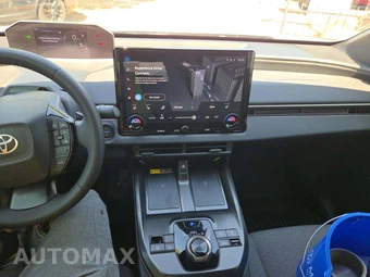 2026 Toyota bZ XLE - miniatura 6