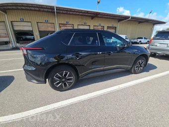 2026 Toyota bZ XLE - miniatura 4