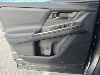 2026 Toyota bZ XLE - miniatura 9