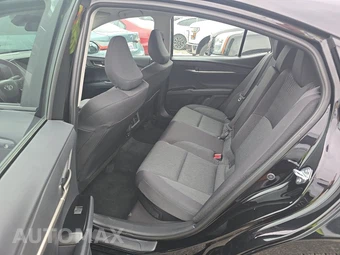2026 Toyota Camry LE - miniatura 13