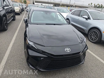 2026 Toyota Camry LE - miniatura 2
