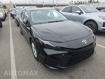 2026 Toyota Camry LE - miniatura 3