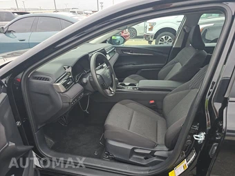 2026 Toyota Camry LE - miniatura 7