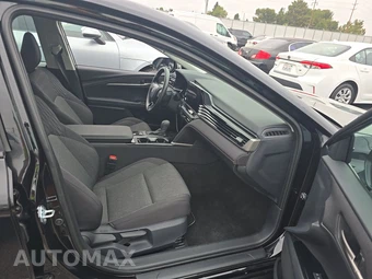 2026 Toyota Camry LE - miniatura 8