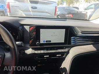 2026 Toyota Camry LE - miniatura 11