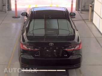 2026 Toyota Camry LE - miniatura 5