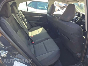 2026 Toyota Camry LE - miniatura 16