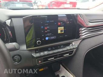 2026 Toyota Camry LE - miniatura 10