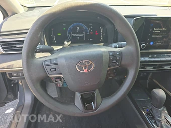 2026 Toyota Camry LE - miniatura 10