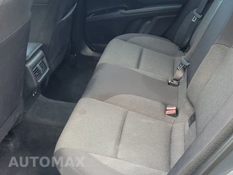 2026 Toyota Camry LE - miniatura 13