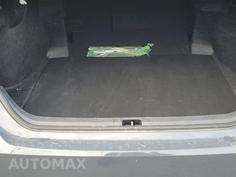 2026 Toyota Camry LE - miniatura 16
