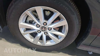 2026 Toyota Camry LE - miniatura 24
