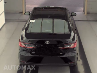 2026 Toyota Camry LE - miniatura 5
