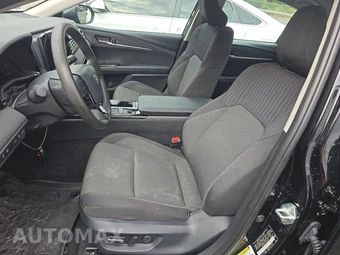 2026 Toyota Camry LE - miniatura 7