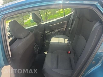 2026 Toyota Camry LE - miniatura 16
