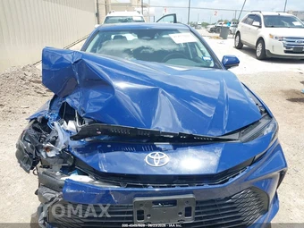 2026 Toyota Camry LE - miniatura 13