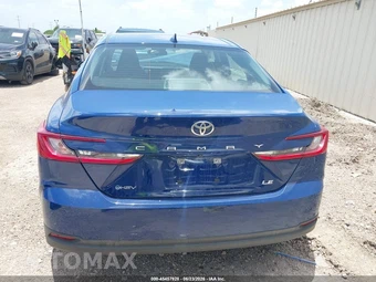2026 Toyota Camry LE - miniatura 16