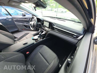 2026 Toyota Camry LE - miniatura 19