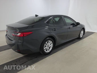 2026 Toyota Camry LE - miniatura 4