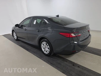 2026 Toyota Camry LE - miniatura 6
