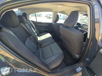 2026 Toyota Camry LE - miniatura 16