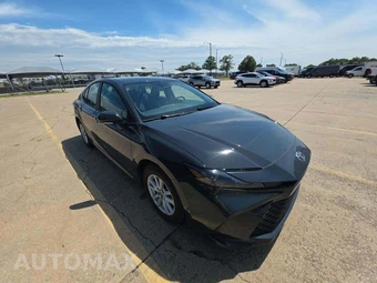 2026 Toyota Camry LE - miniatura 4