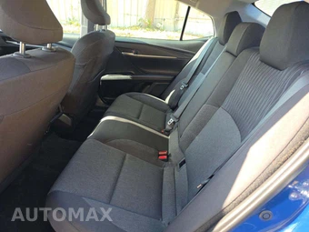 2026 Toyota Camry LE - miniatura 13