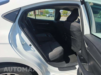 2026 Toyota Camry LE - miniatura 16