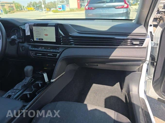 2026 Toyota Camry LE - miniatura 19
