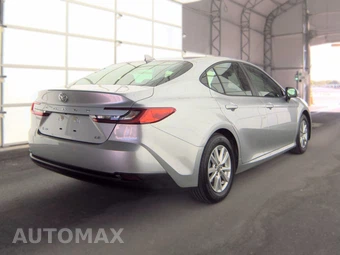 2026 Toyota Camry LE - miniatura 4