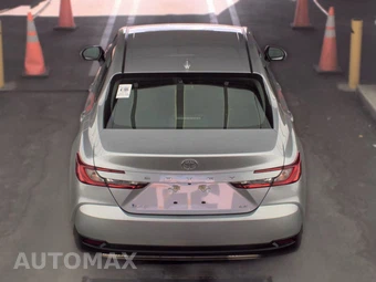 2026 Toyota Camry LE - miniatura 5