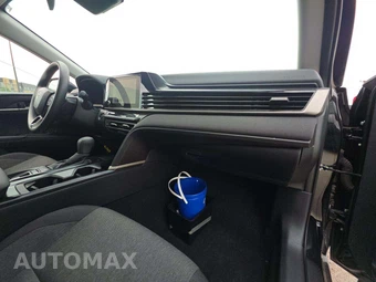2026 Toyota Camry LE - miniatura 16