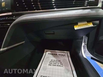 2026 Toyota Camry LE - miniatura 19