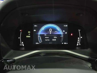 2026 Toyota Camry LE - miniatura 9