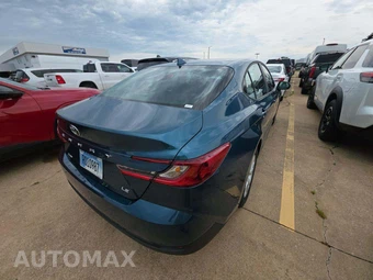 2026 Toyota Camry LE - miniatura 3