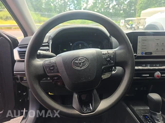 2026 Toyota Camry LE - miniatura 10