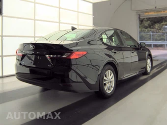 2026 Toyota Camry LE - miniatura 4