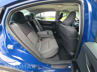 2026 Toyota Camry LE - miniatura 16