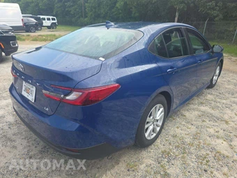 2026 Toyota Camry LE - miniatura 3