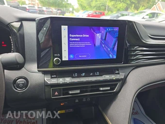 2026 Toyota Camry LE - miniatura 10