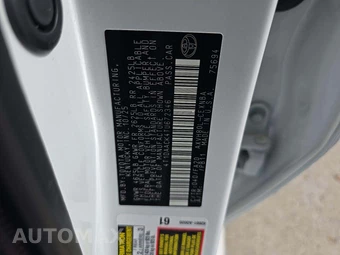 2026 Toyota Camry LE - miniatura 5