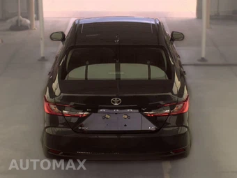2026 Toyota Camry LE - miniatura 5