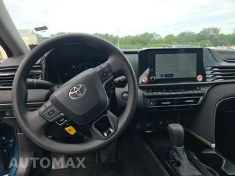 2026 Toyota Camry LE - miniatura 10